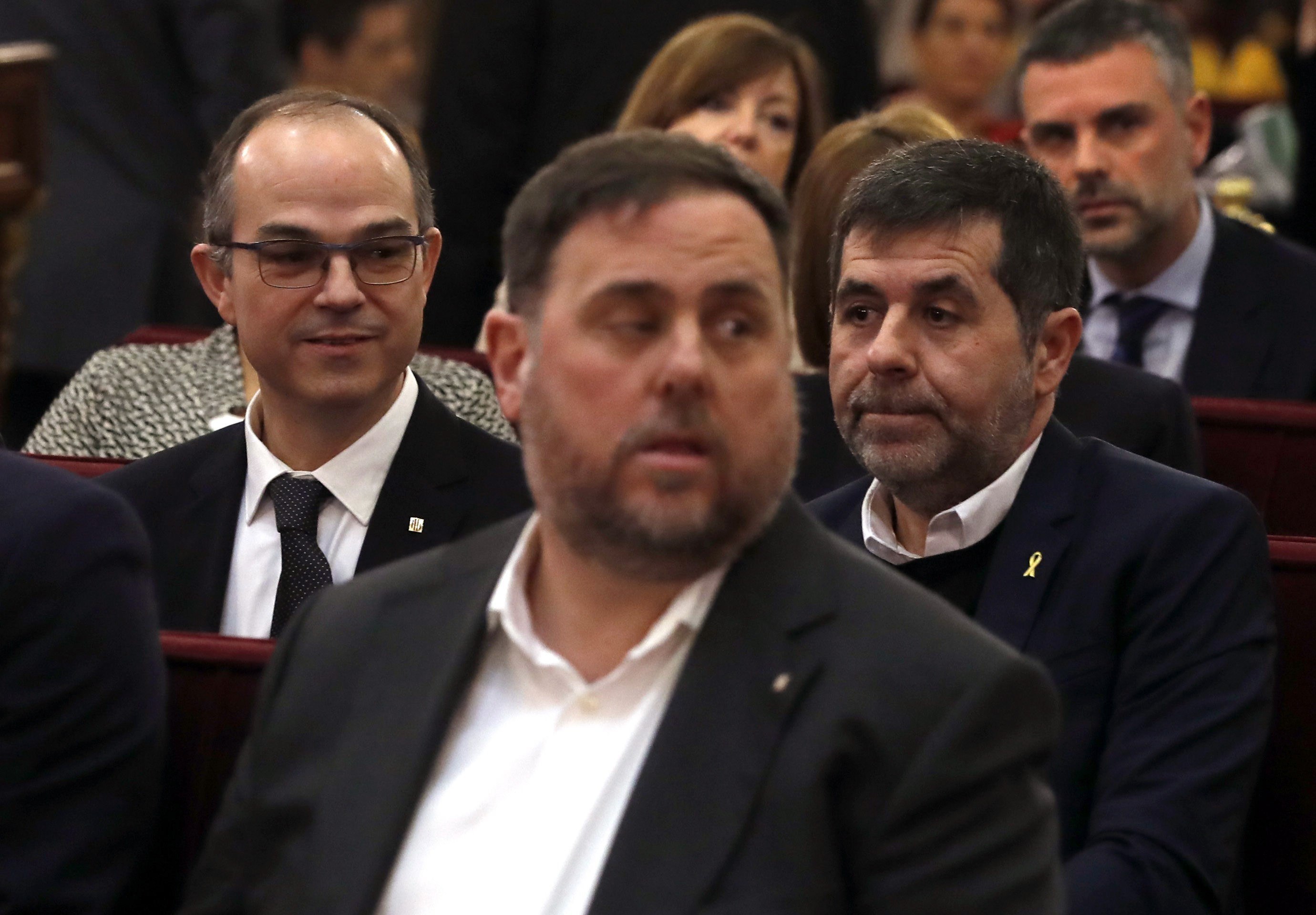 Oriol Junqueras (au centre), avec également