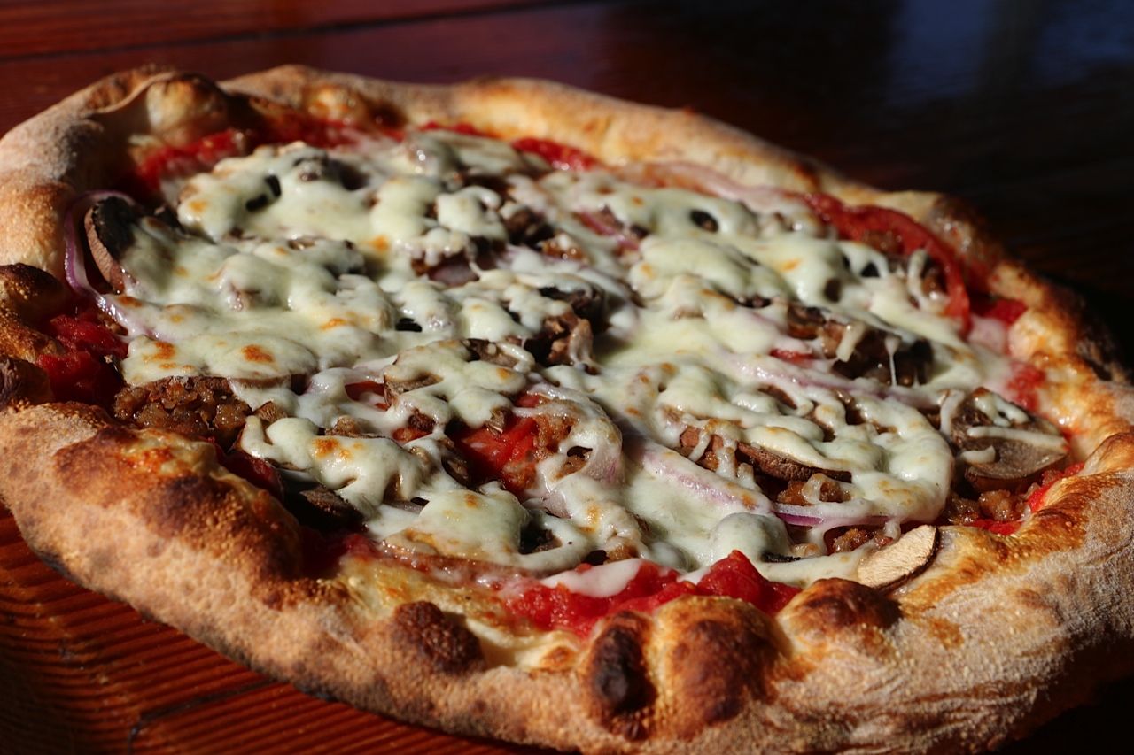 Smokin' Oak Wood-Fired Pizza & Taproom secoue l'industrie de la franchise de pizza Smokin' Oak Wood-Fired Pizza & Taproom secoue l'industrie de la franchise de pizza