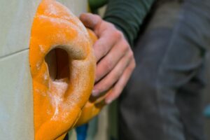 La pratique, un indispensable en escalade de bloc