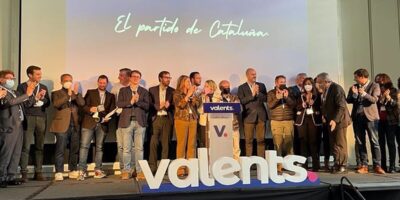 Valents se revendique comme l&rsquo;alternative à « l&rsquo;idée d&rsquo;un « peuple unique » de Poutine, Junqueras et Aragons »