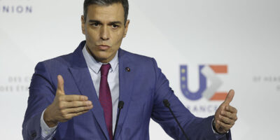 Pedro Sánchez : « Après le pacte avec Vox, la démocratie espagnole est dans un moment sérieux »