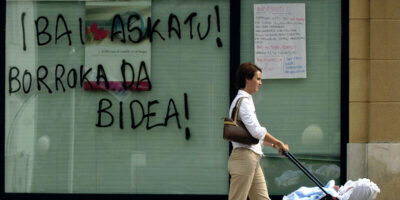 Les groupes d&rsquo;Abertzale organisent un « ongi etorri » pour le membre de l&rsquo;ETA Ibai Aginaga après avoir « tenu bon contre le chantage »