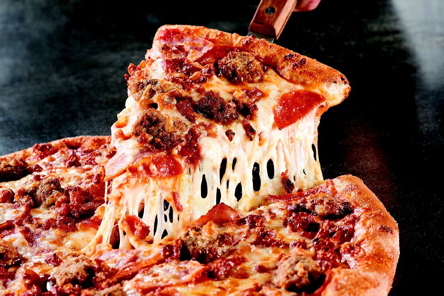 Le franchisé de Marco's Pizza, Kal Gullapalli, ouvrira le 36e emplacement et le 1 100e magasin de la marque