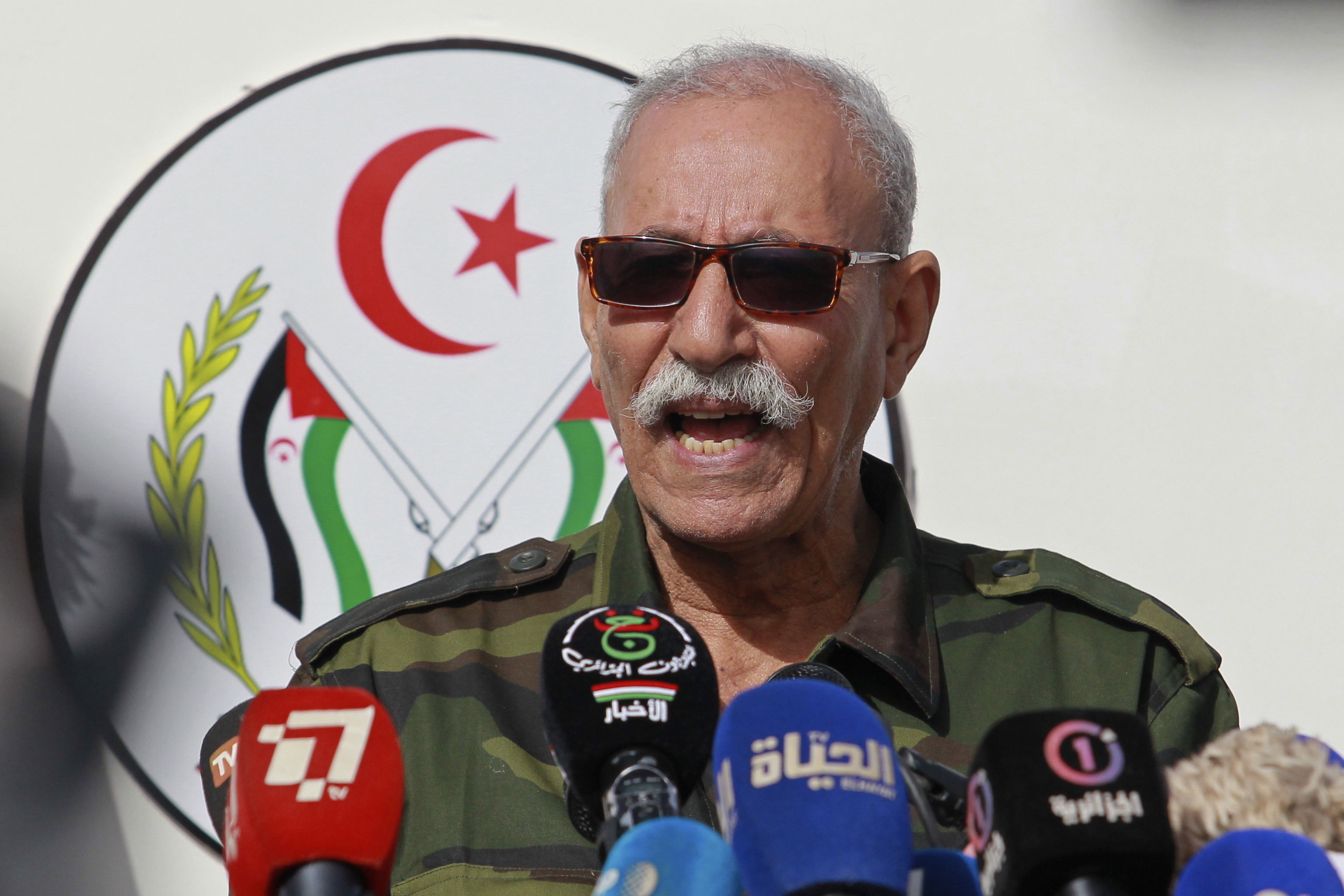 Brahim Ghali, lors d'une visite dans les camps de Tindouf (Algérie) en février 2021.