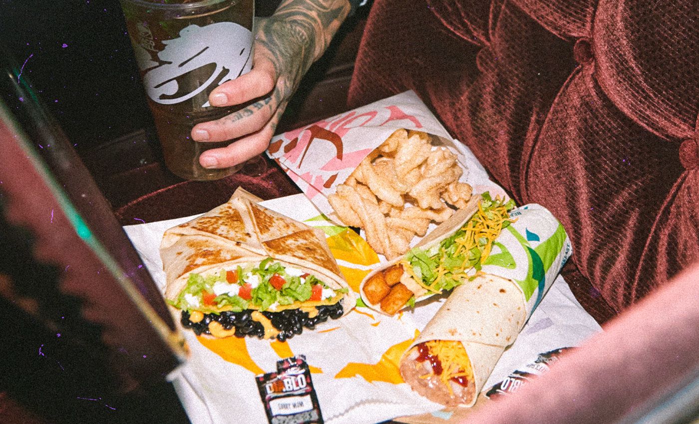 Taco Bell célèbre ses 60 ans avec les membres de son équipe, ses fans et sa communauté