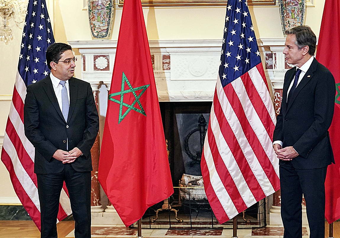 Le ministre des Affaires étrangères du Maroc, Nasser Bourita, avec le secrétaire d'État des États-Unis, Antony Blinken, le