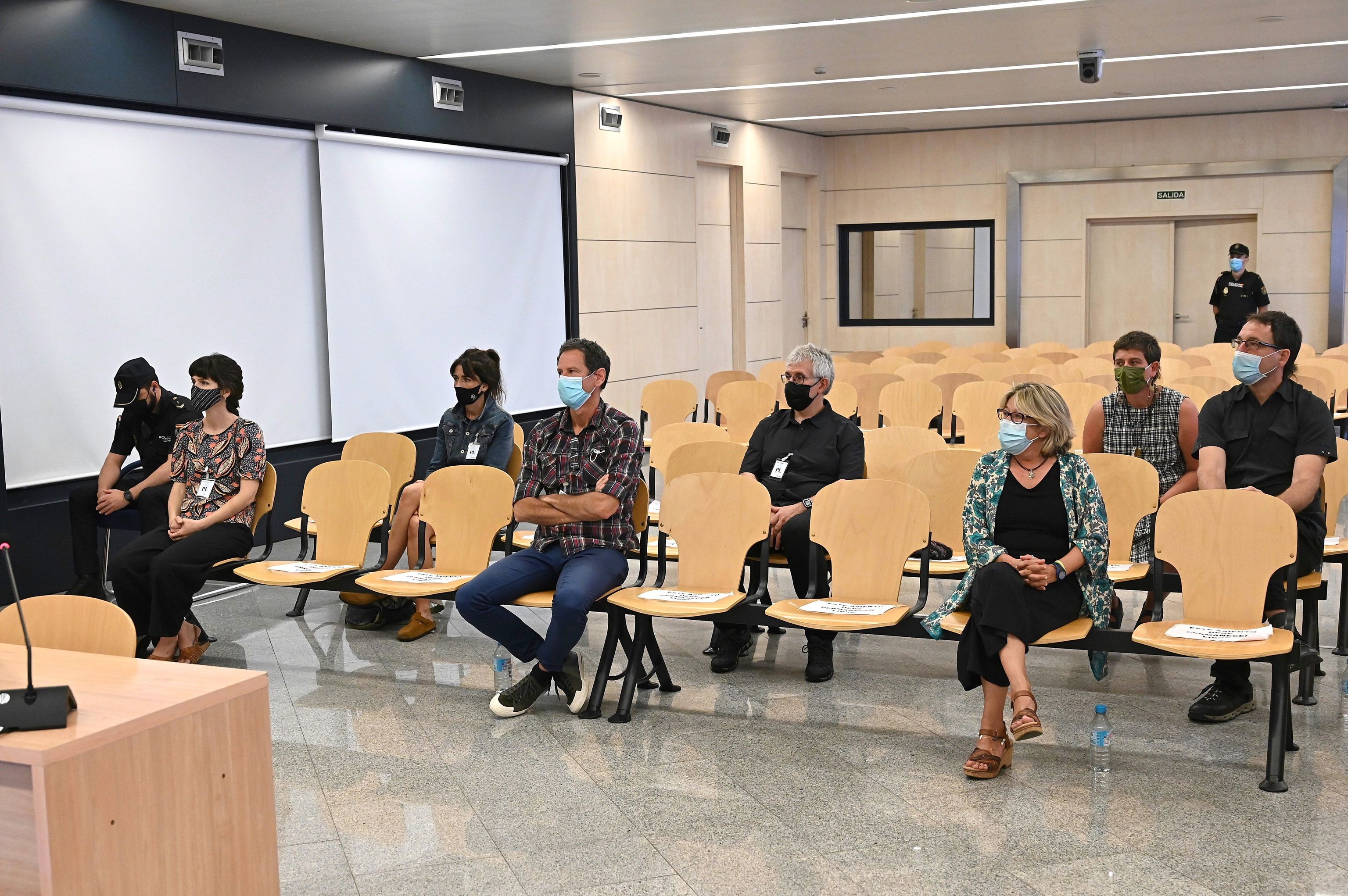 Ceux accusés d'intégrer le front juridique considéré