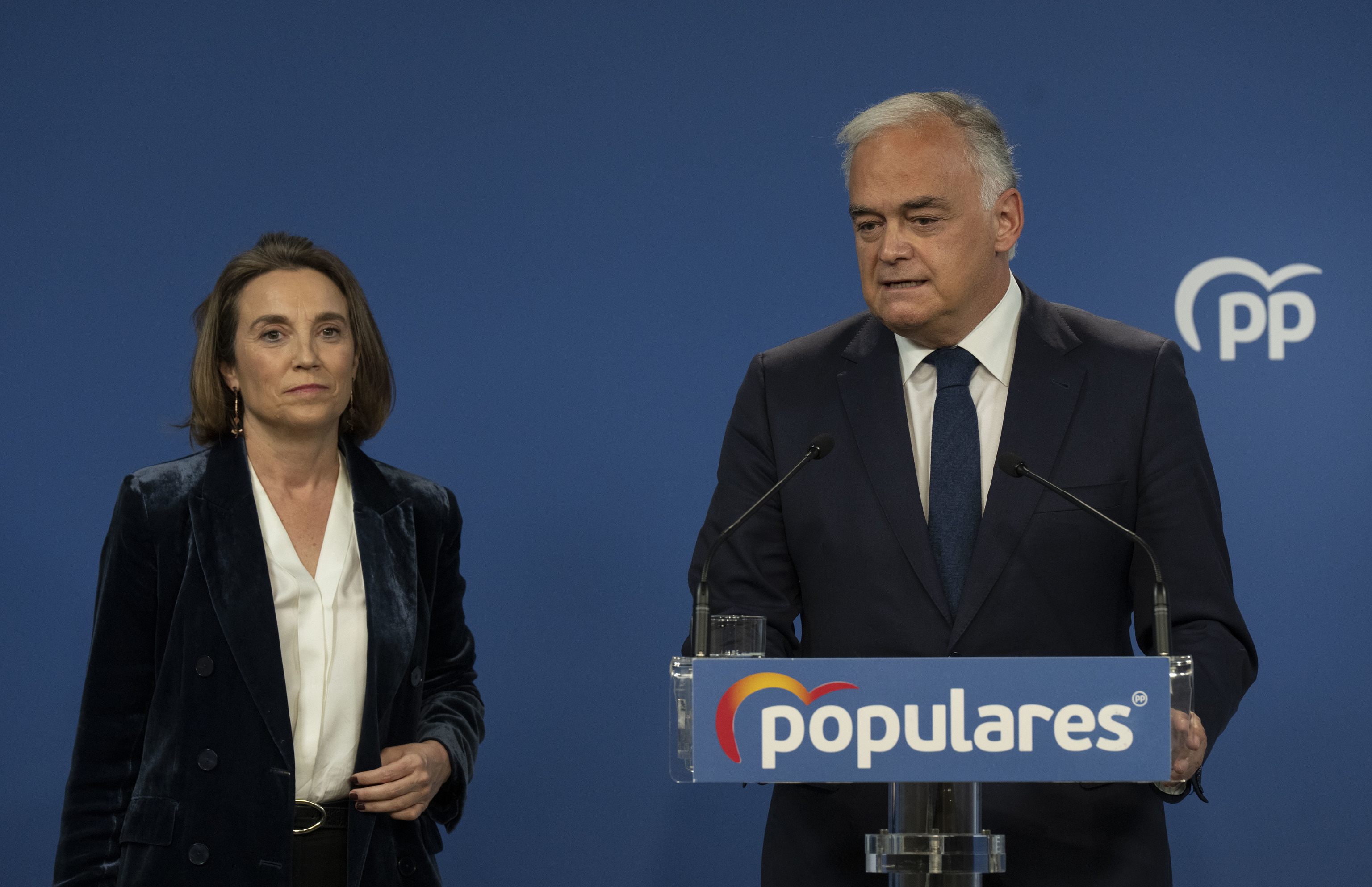 Cuca Gamarra et Esteban González Pons, au siège national du PP.