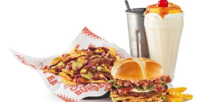 Red Robin dévoile un nouveau menu de barbecue dans la cour de Whiskey River