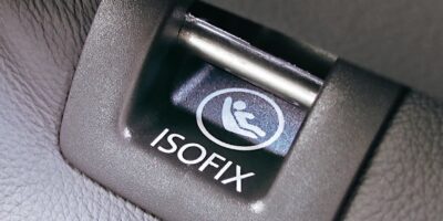 Avantages et inconvénients siège auto isofix : tout ce que vous devez savoir