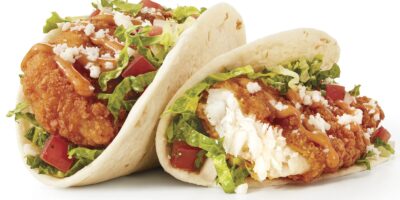 Taco John&rsquo;s amène les tacos au poisson à un nouveau niveau audacieux avec la plie d&rsquo;Alaska capturée à l&rsquo;état sauvage