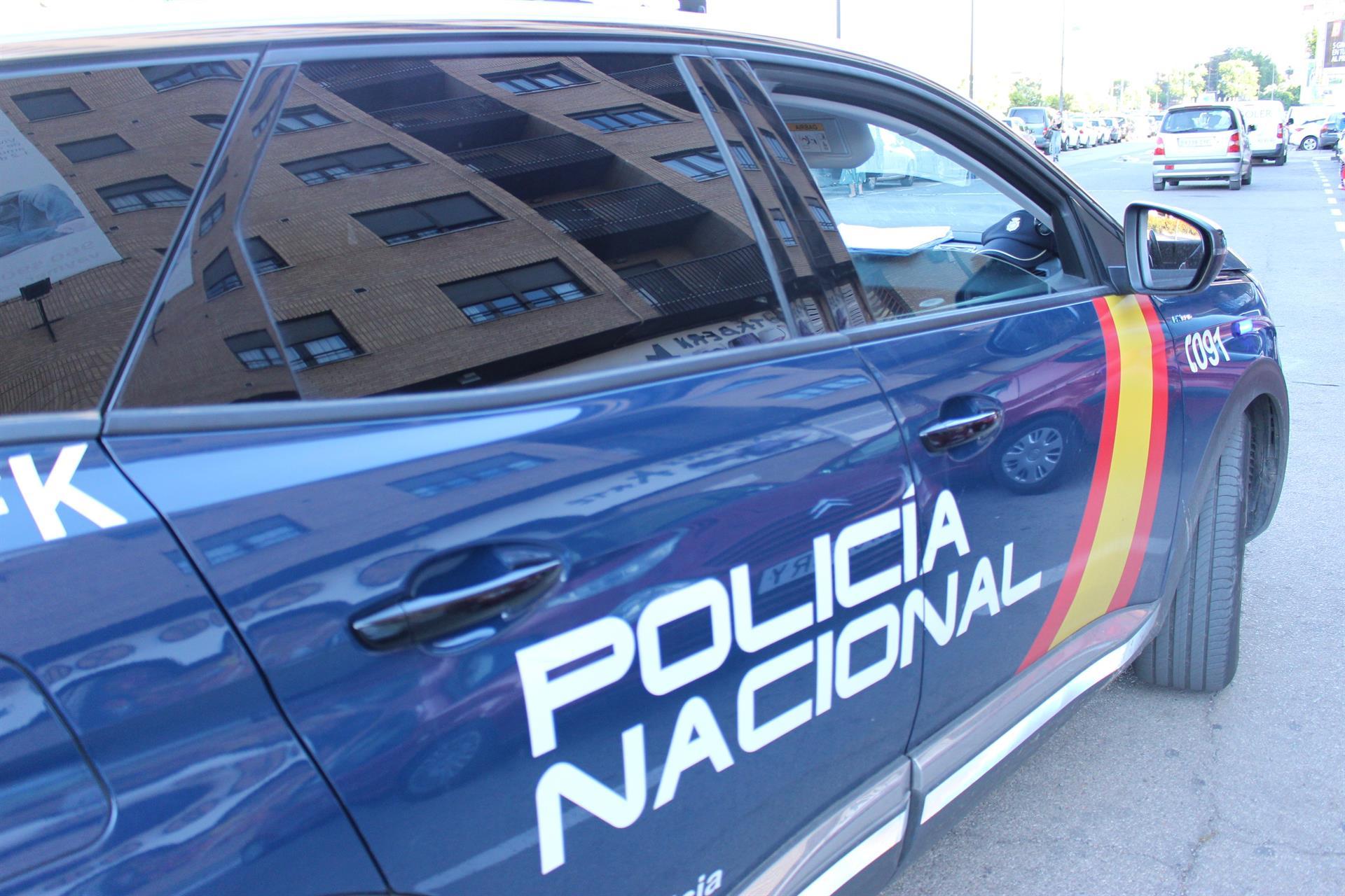 Une voiture de police