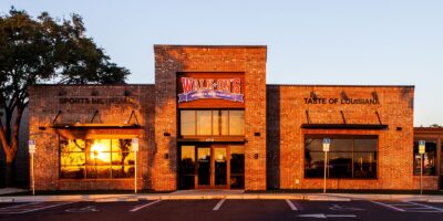 Walk-On&rsquo;s Sports Bistreaux célèbre l&rsquo;ouverture du premier restaurant Arizona à Gilbert