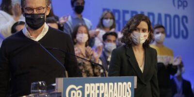 Ayuso prend ses distances avec Feijo et poursuit sa bataille juridique pour les fonds européens