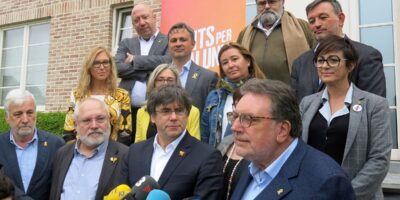 Puigdemont dénonce qu&rsquo;un juge de Huesca veut arrêter Llus Puig en fuite en Belgique pour les avoirs du monastère de Sijena
