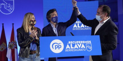 Iaki Oyarzbal annonce « en toute certitude » que Carlos Iturgaiz conduira la seule liste à présider le PP basque