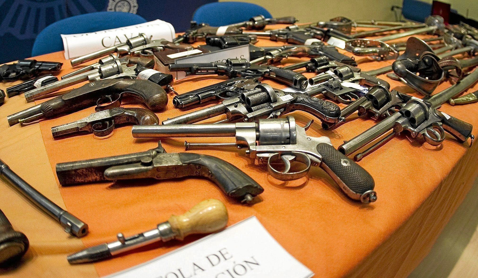 Armes de contrebande saisies lors d'une opération