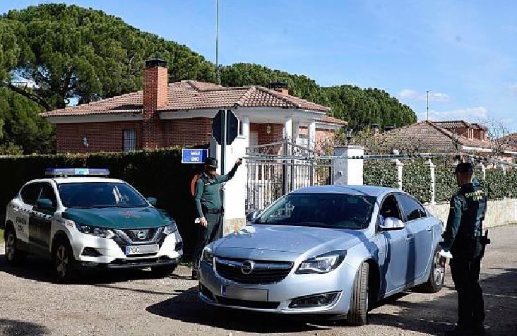 Perquisition au domicile du principal enquêté pour décès et disparition
