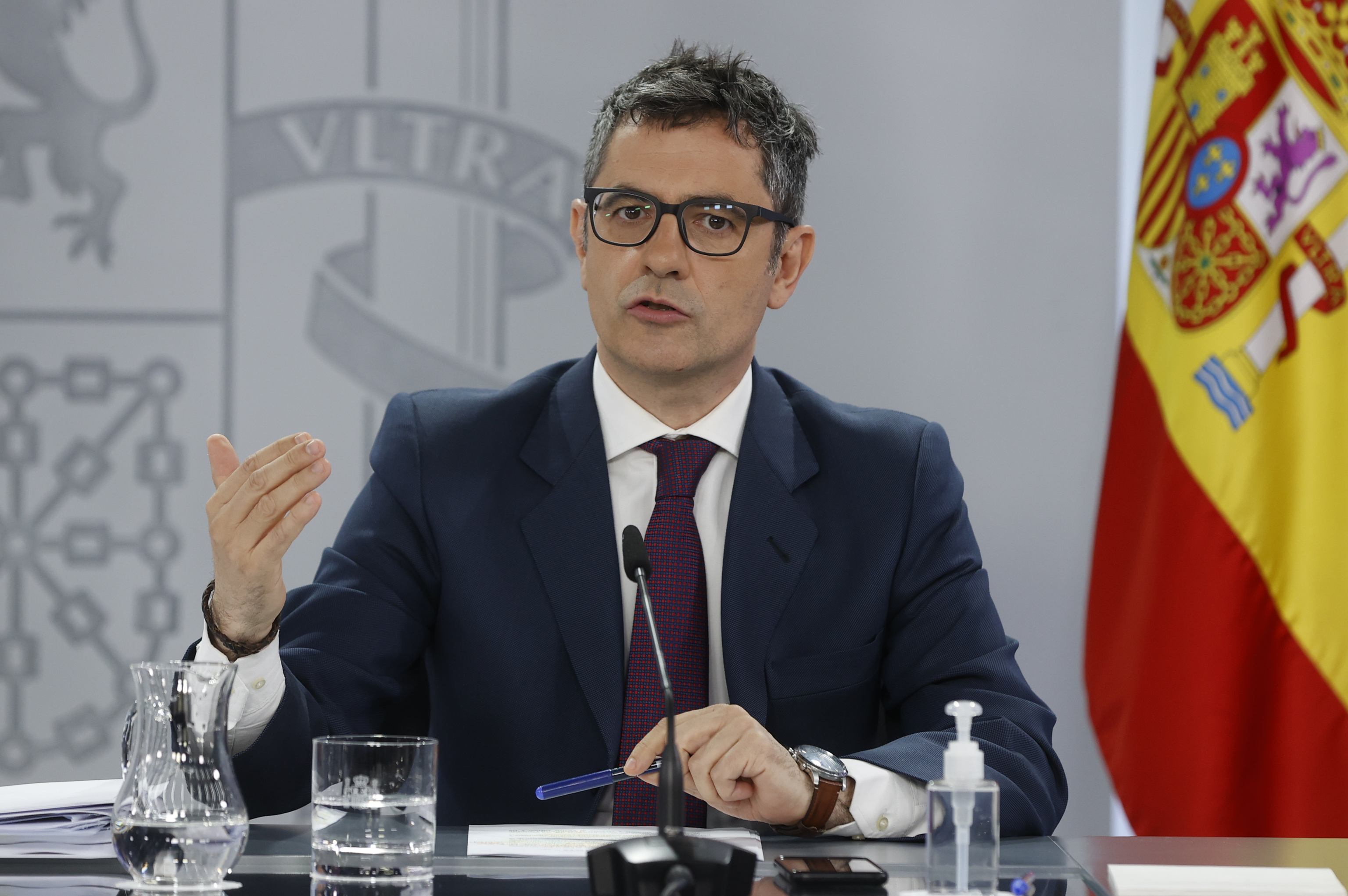 Le ministre de la Présidence, F.