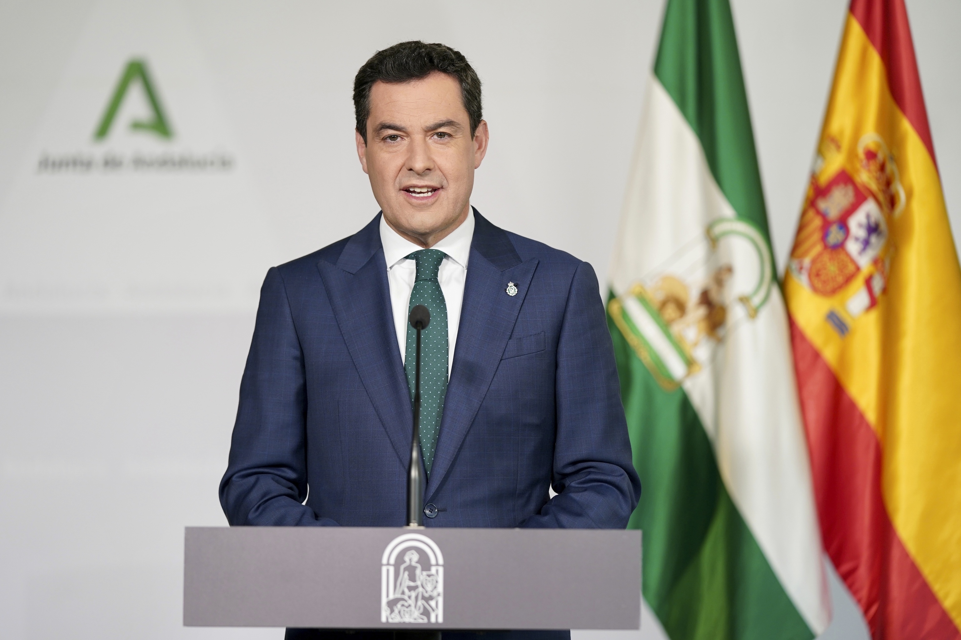 Juanma Moreno, au moment d'annoncer l'avance électorale.