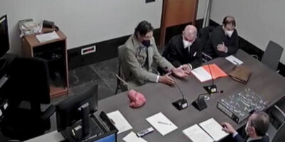 Le juge refuse d&rsquo;inculper la coordonnatrice de la Mairie pour le coup des masques : « Elle a été trompée par les commissionnaires »