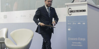 Pere Aragons accuse Pedro Sánchez devant les hommes d&rsquo;affaires catalans de « dynamiter le dialogue » avec l&rsquo;espionnage