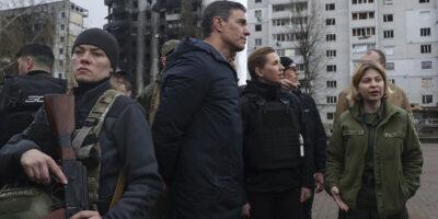 Un Espagnol sur quatre critique la visite de Sánchez en Ukraine et 16,3% pensent qu&rsquo;elle était plus risquée