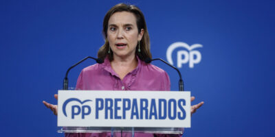 Le PP accuse le gouvernement d&rsquo;utiliser le retour des émérites pour « affaiblir » la monarchie