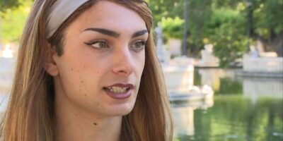 Ils empêchent une fille transsexuelle de se changer dans une salle de sport à Castelln