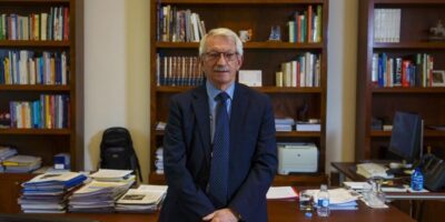 Alegra écarte le « numéro deux » de l&rsquo;Éducation, Alejandro Tiana, en pleine polémique sur « le parti pris idéologique » des programmes