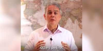 Le vice-président de Podemos avec Puig appelle à se mobiliser contre l&rsquo;OTAN qui lui reproche la guerre
