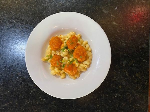 Smokey Bones ajoute de nouveaux bols Lunch Bones pour seulement 7,99 $