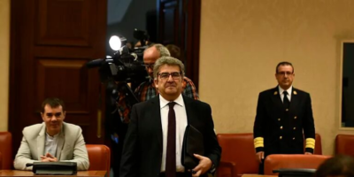 Affrontement à l&rsquo;audience sur la tentative du juge De Prada d&rsquo;accorder des permis aux membres de l&rsquo;ETA sans pardonner aux victimes