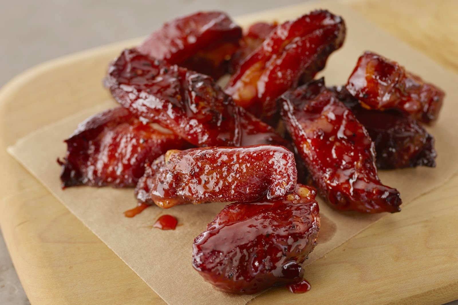 Smokey Bones sert de nouveaux favoris pour l'été