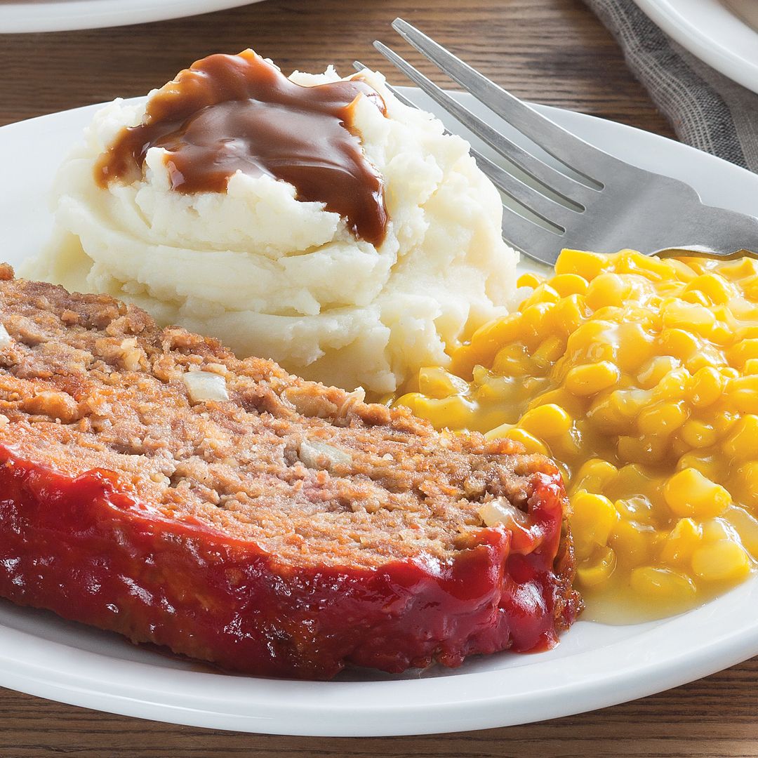 Shoney's offrira à tous les papas un gâteau au fudge chaud GRATUIT le jour de la fête des pères ;  Comme toujours, les enfants de 4 ans et moins mangent GRATUITEMENT