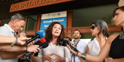 Les dirigeants de Por Andaluca sortent en trombe pour tenter de régler le débat interne sur l&rsquo;abstention