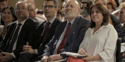 Le PSOE loue le « courage politique » de Tezanos et il prédit une montée au prochain général