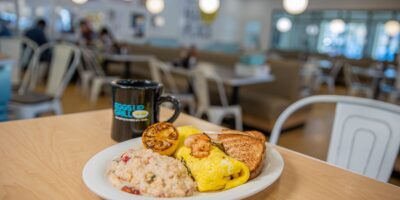 Eggs Up Grill poursuit sa croissance en Géorgie
