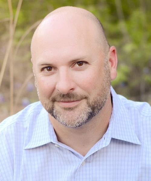 lancien-vice-president-des-ventes-et-du-developpement-des-franchises-pour-jpg