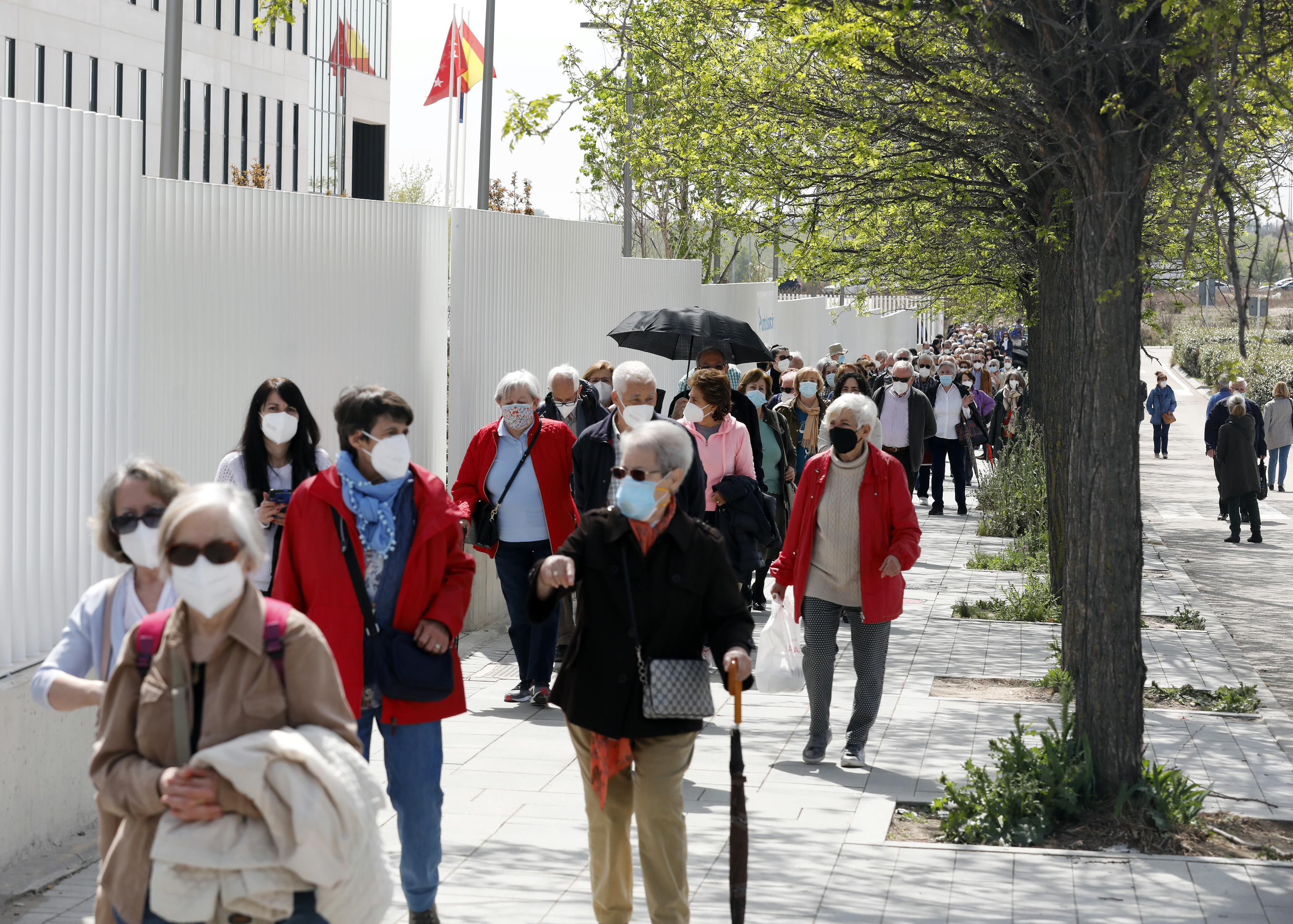 File d'attente pour se faire vacciner contre le Covid-19 à Madrid.