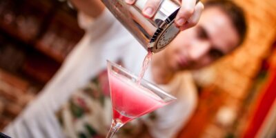 Le portail de formation en restauration offre désormais une formation en ligne CA Responsible Beverage Service