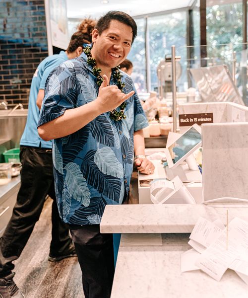 lessence-du-poke-hawaien-stimulee-par-un-entrepreneur-hawaien-local-jpg