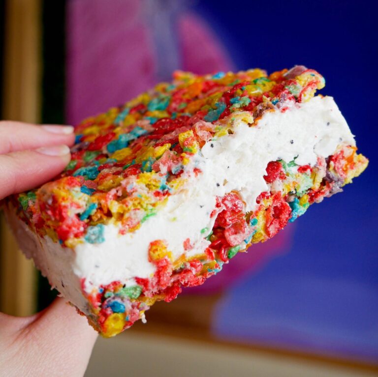 une-boutique-de-creme-glacee-savoureuse-ouvrira-une-autre-vitrine-jpg