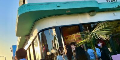 nomoo New American Burgers étend son concept de burger à base de plantes à l&rsquo;échelle nationale