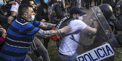 Le juge ne voit pas « signe d&rsquo;un crime » dans les émeutes contre le rassemblement Vox sur la Place Rouge de Vallecas