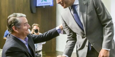Le gouvernement de la majorité absolue du PP, au profil politique marqué et sans