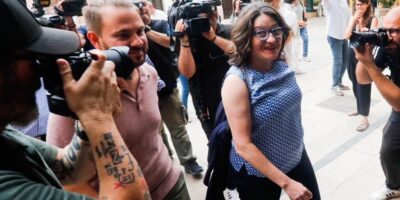 La victime de l&rsquo;ex-mari d&rsquo;Oltra demande au juge de saisir les mails de l&rsquo;accusé avant la possible « collusion » pour cacher les abus