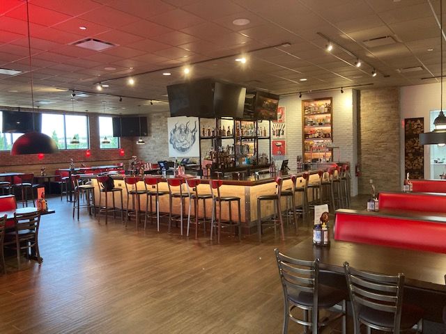 Masters of Meat Smokey Bones célèbre son inauguration à Utica