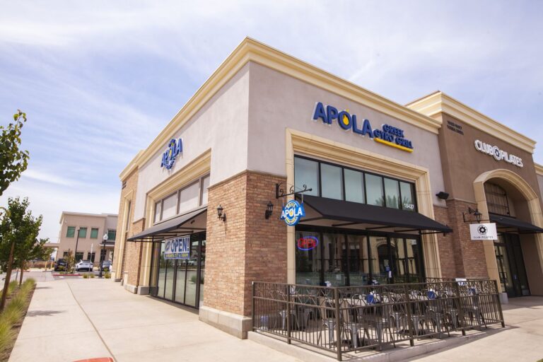 apola-greek-grill-vise-une-croissance-vigoureuse-pour-2022-et-jpg