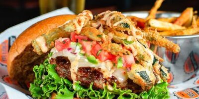 Bad Daddy&rsquo;s ajoute un burger et un apéritif Poblano parfaits à un menu dangereusement délicieux